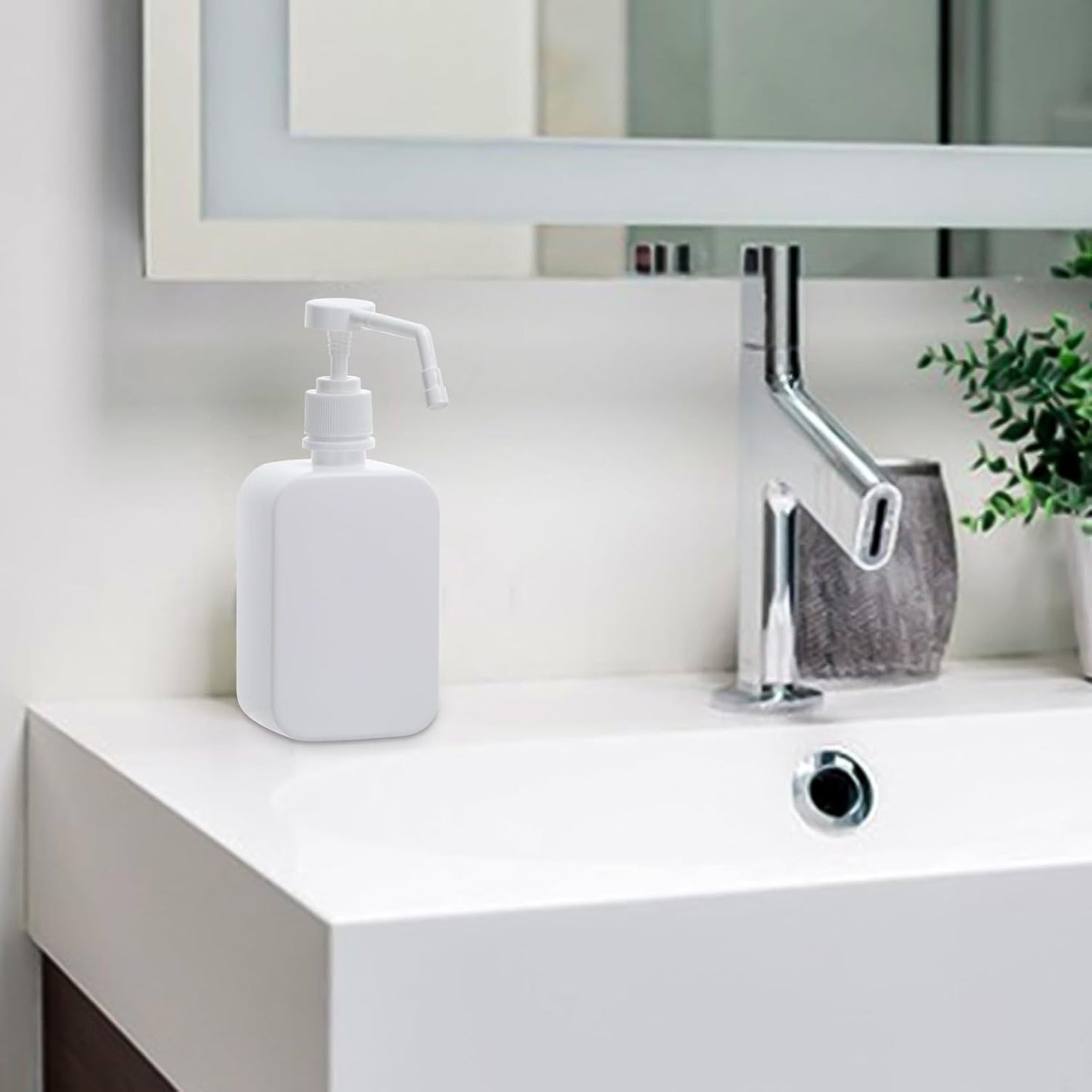 Pump Bottles Dispenser 16.9oz/500ml, 4 Pack Empty Plastic Hand Soap Shampoo Bottles, Refillable Wash Bottles for Cleaning Solution, Plants 