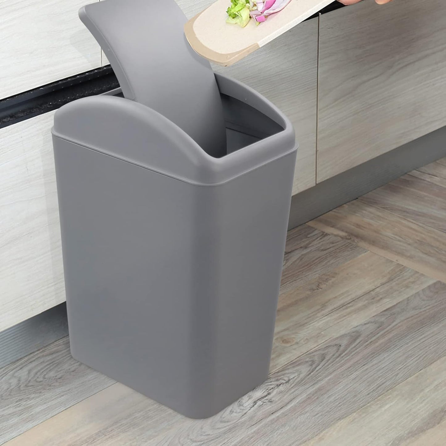 4.2 Gallon Plastic Swing Top Trash Can with Lid, Covered Swing Top Waste Basket, Gray