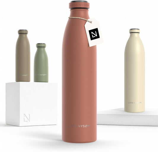 LARS NYSØM Stainless Steel Insulated Water Bottle 12oz 17oz 25oz 34oz 51oz | Insulated Thermo Flask for Hot and Cold Beverages | Leakproof Drinking Bottle (Brick Red, 33.9 oz)