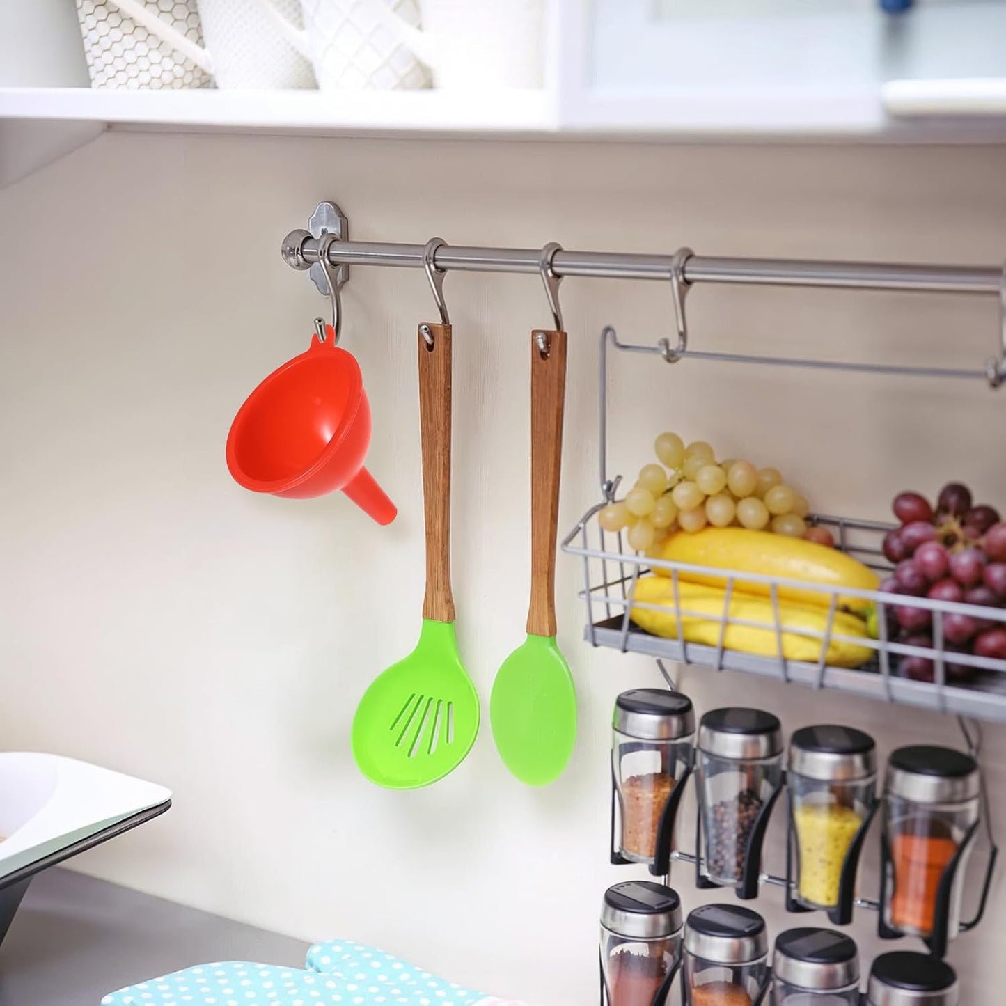 4 Pack Kitchen Silicone Funnel, Kitchen Funnel Set, Canning Silicone Funnels, Wide Mouth Canning Funnels for Jars Bottles, Liquid Oil Transfer, Multi Color