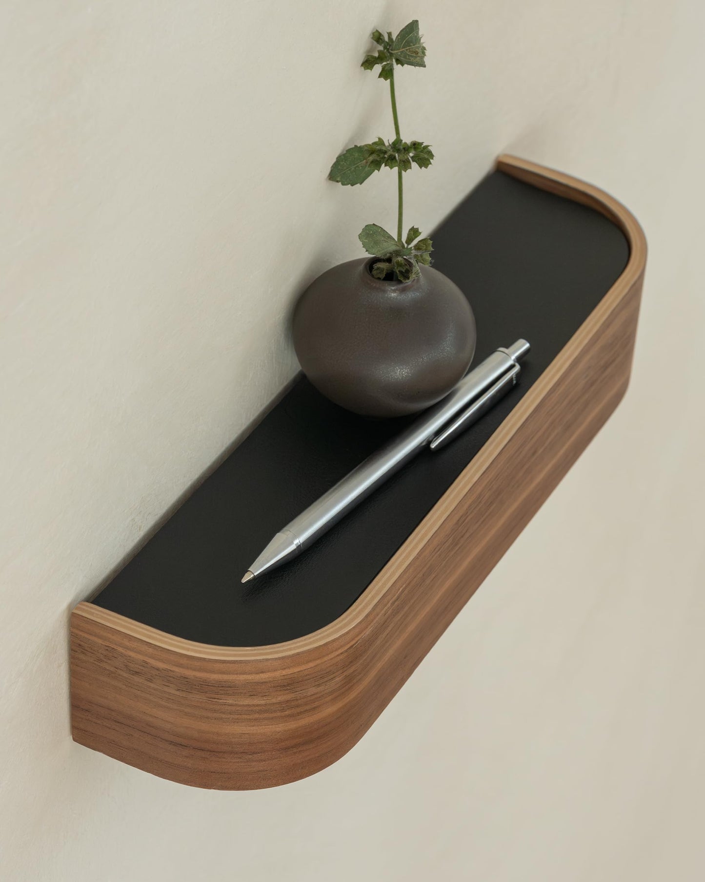 Kazai. Key Holder 'Toke' | Minimalist Key Hook Design from Berlin | Modern Key Holder Wall Mount