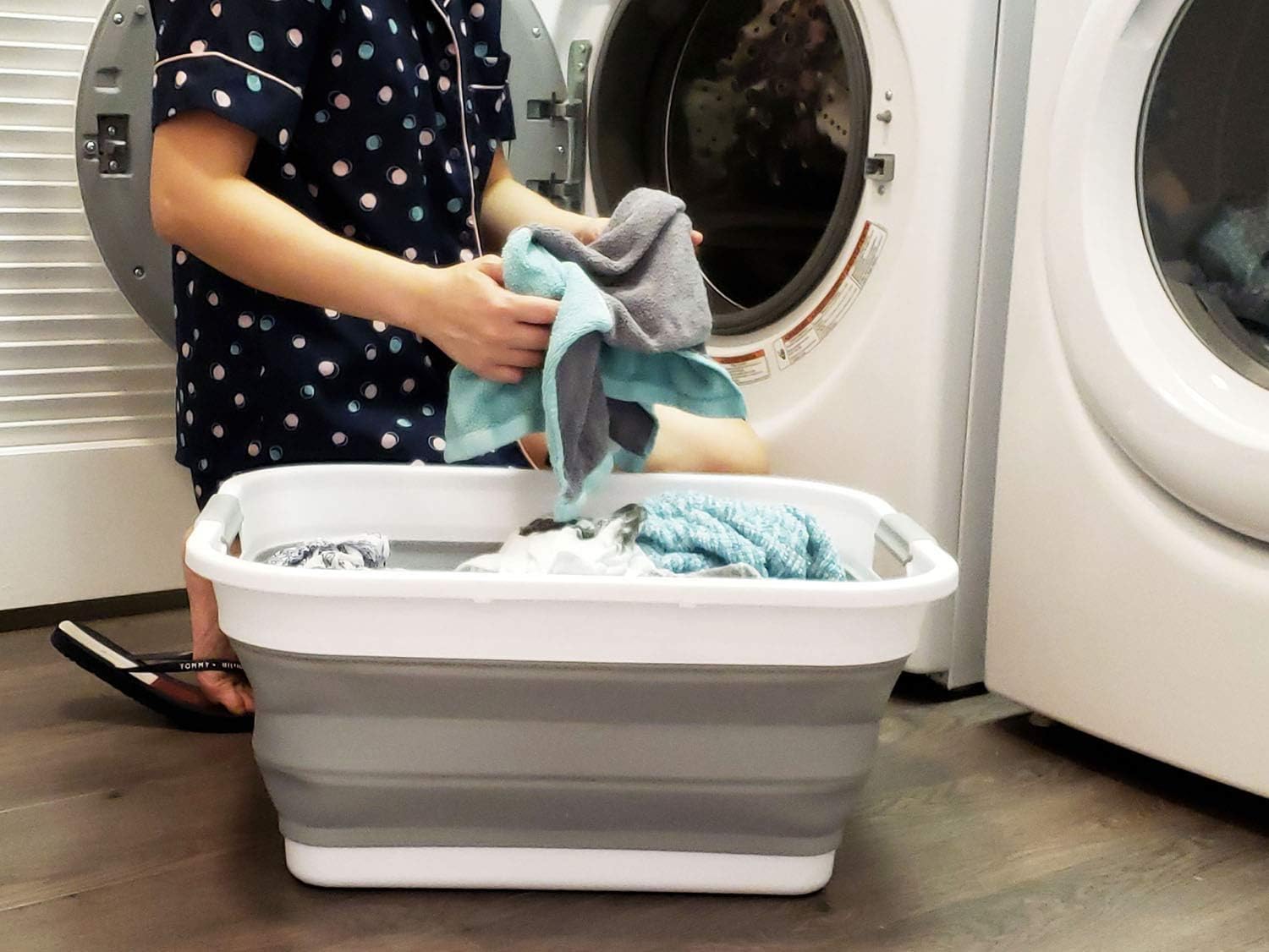 SAMMART 41L (10.8 gallon) Collapsible Plastic Laundry Basket-Foldable Pop Up Storage
