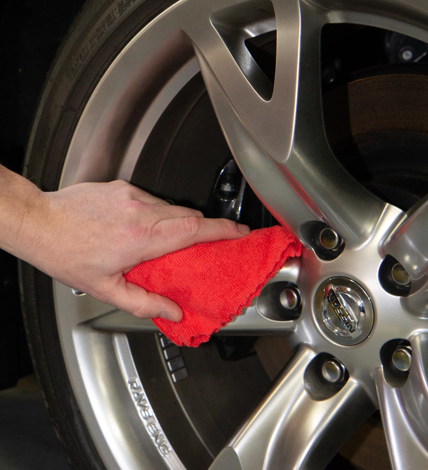 Arkwright Smart Rags in Box - (Bulk Case of 400) Lint Free Microfiber Cleaning Cloth, Scratch & Streak-Free, Dispensable Wash Towels for Cars, Window Glass, and Auto Shop, 12 x 12 in, Red