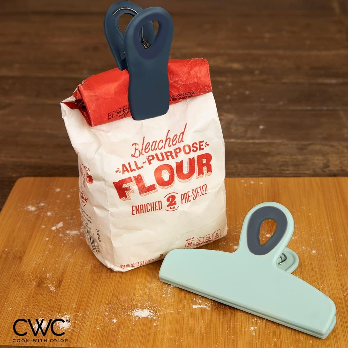 COOK WITH COLOR Bag Clips - Heavy Duty Chip Clip and Refrigerator Magnet Clips for Food Storage with Air Tight Seal Grip, Blue Ombre, Pack of 8