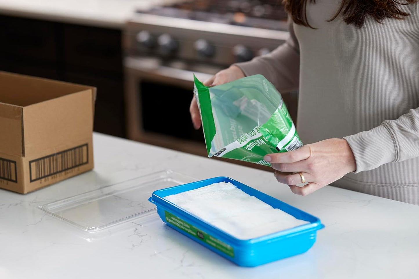 Amazon Basics Wet Mopping Cloth Refills, 24 Count (Fits Swiffer Sweeper Mop Heads)