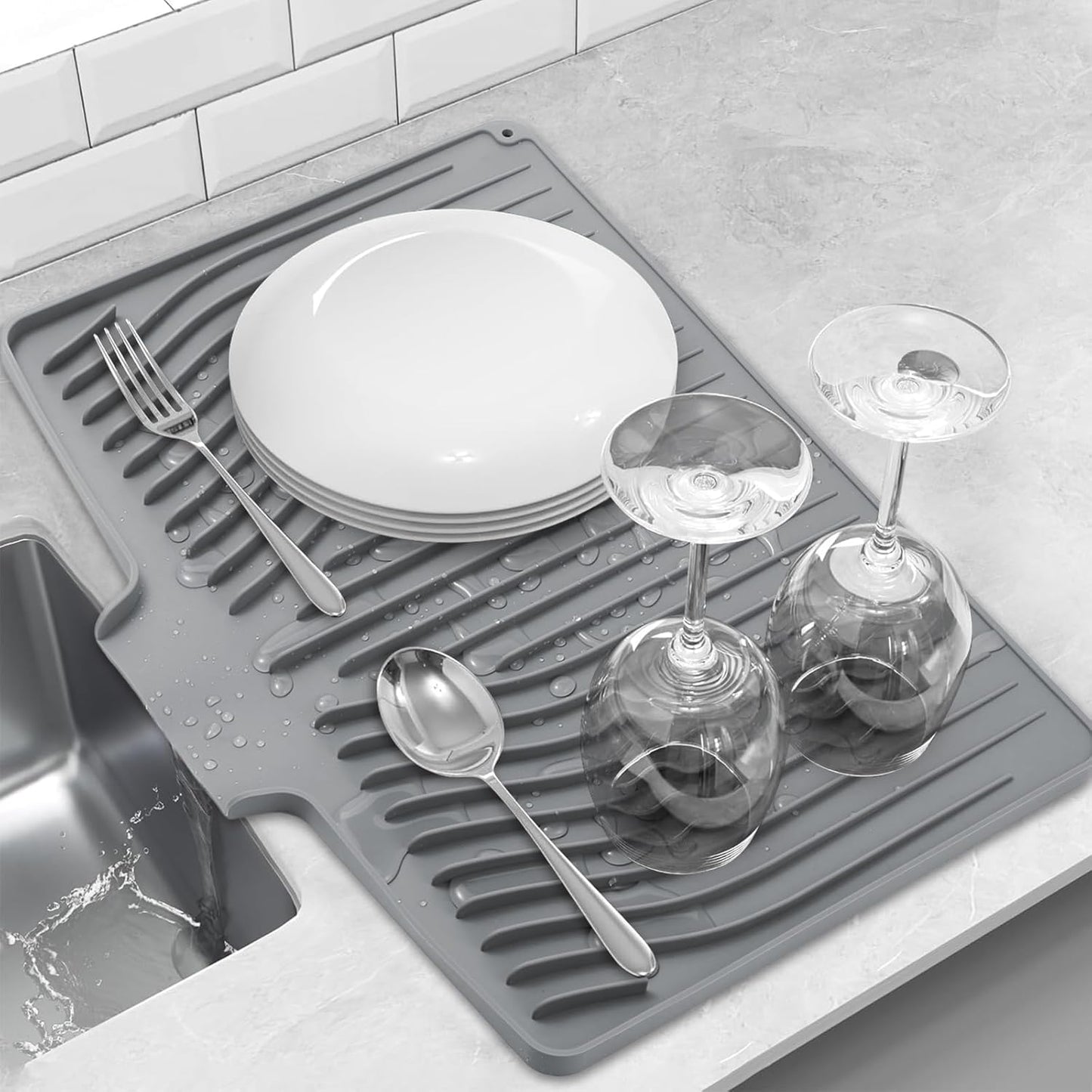 Silicone Dish Drying Mat for Kitchen Counter, Dish Drainer Mat, Non-Slip Drying Pad with Built-in Drain, Kitchen Drying Matt For Counter(18.9" x 11.8", Gray)