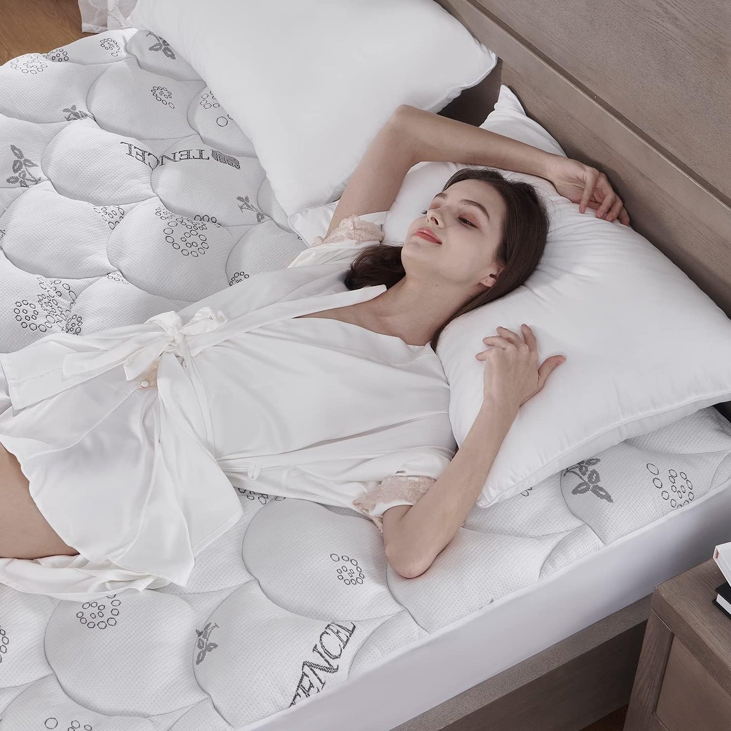 Softhour Padded Topper King Size 40% Tencel Blend Rayon from Bamboo and Polyester Filled Mattress Cover, Thick, Luxurious and Comfort Mattress Pad, Deep Pocket for 21" Mattress