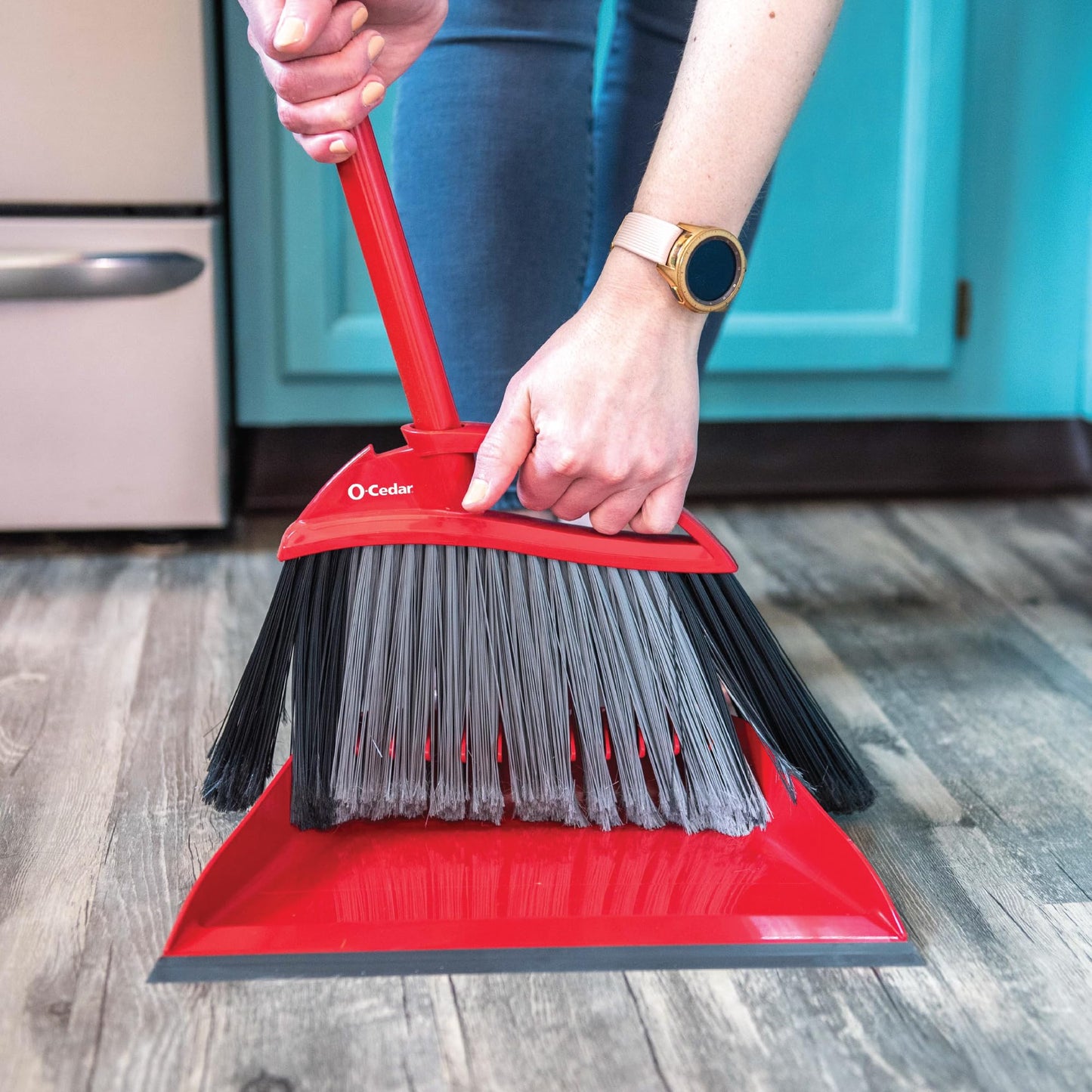 O-Cedar Pet Pro Broom with Step-On Dustpan | Remove 99% with One Sweep | Removes 3 Times More Pet