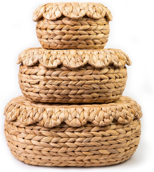 Set of 3 Wicker Storage Baskets with Lid - Decorative Handwoven Rattan Baskets for Organizing, Small Hyacinth Storage Boxes with Scalloped Edges, Natural Woven Storage Bins with Lids (Water Hyacinth)