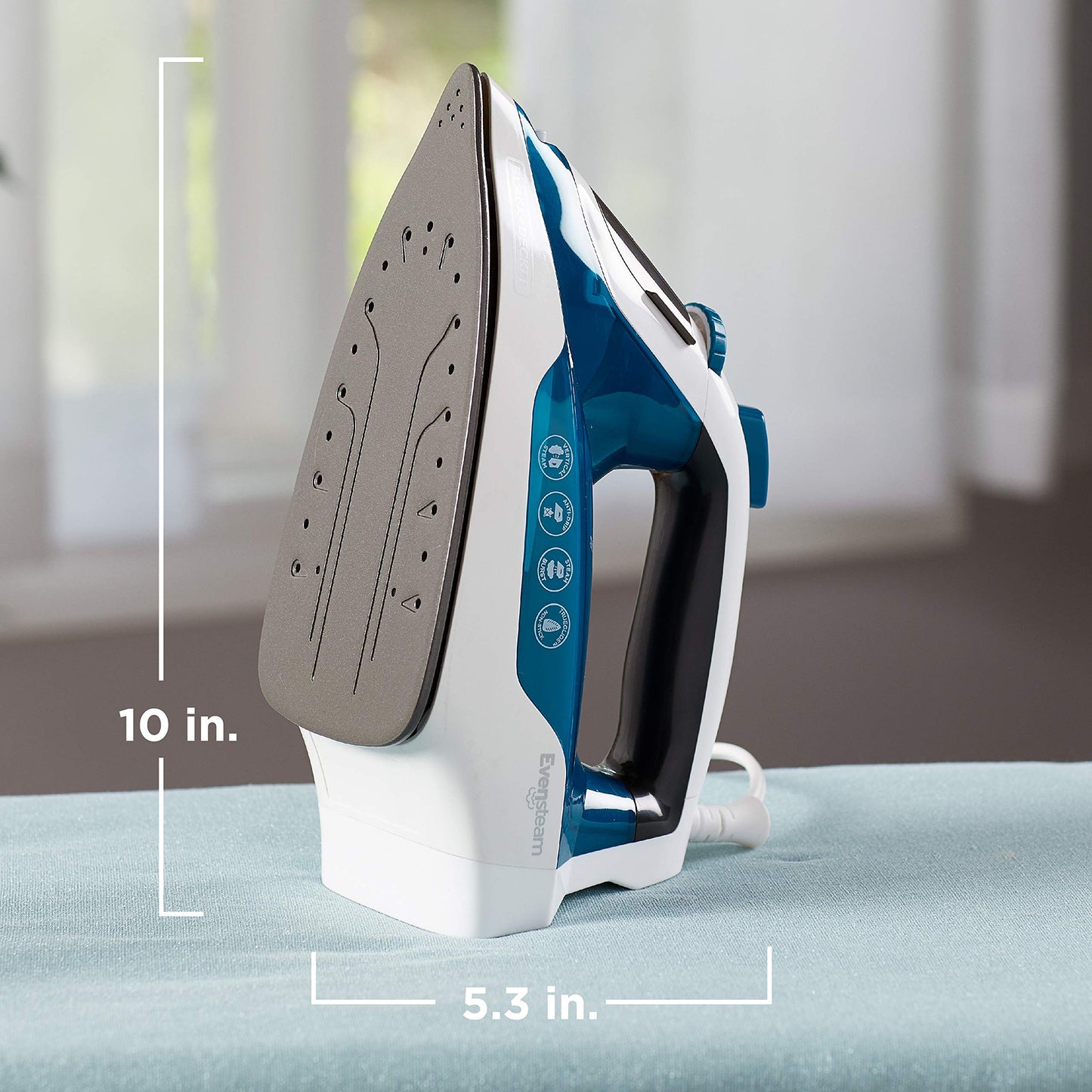 BLACK+DECKER Easy Steam Iron for Clothes with SmartSteam Technology