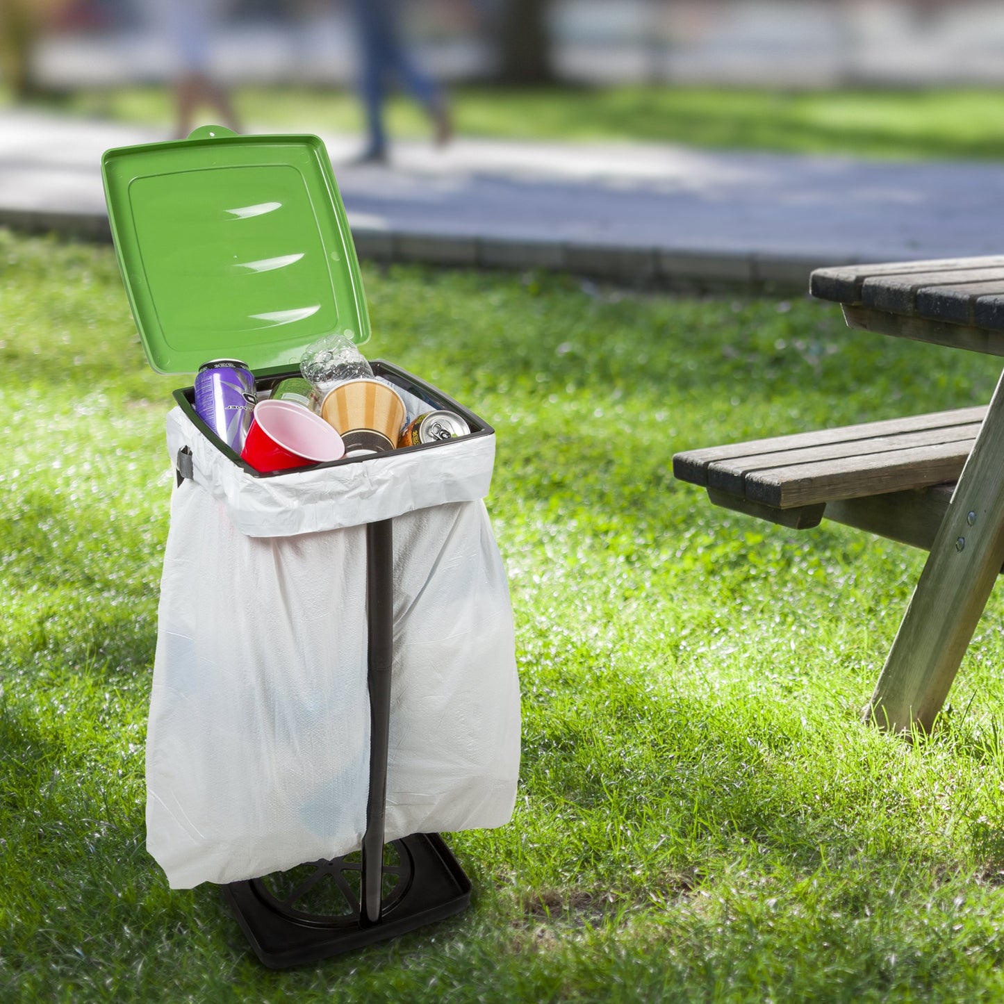 Portable Trash Bag Holder – Collapsible 13-Gallon Garbage Bin for Indoor/Outdoor Use, Camping